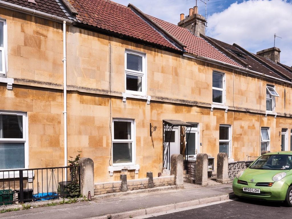 4 bed terraced house to rent in Landseer Road, Twerton, Bath BA2, £2,428 pcm