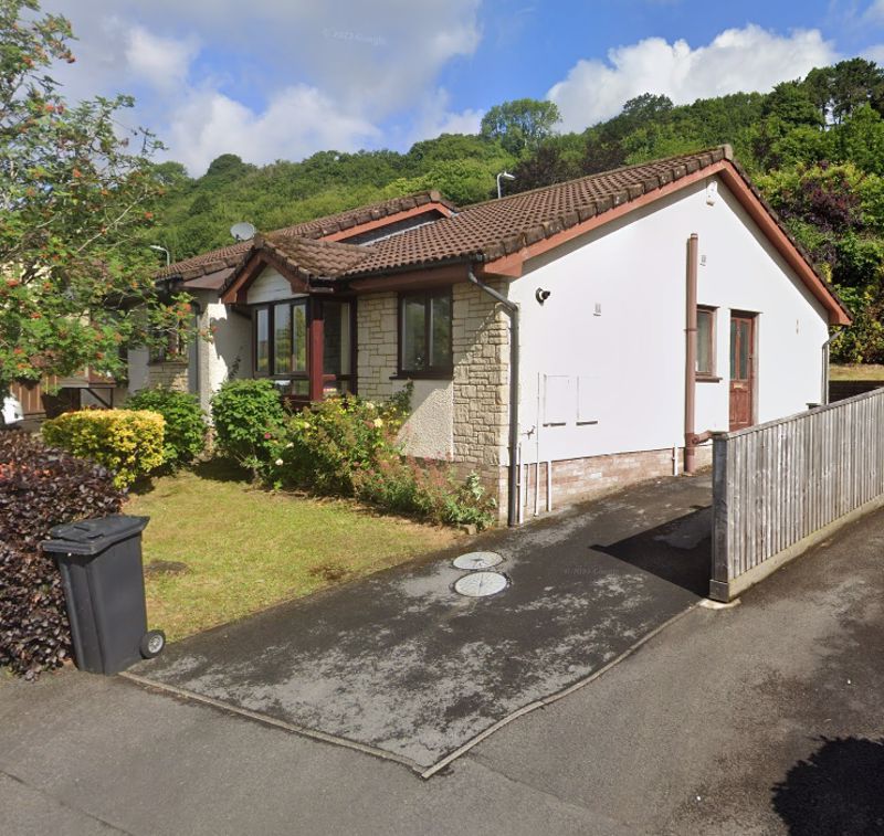 2 bed bungalow to rent in Oak Hill Park, Skewen, Neath SA10, £695 pcm