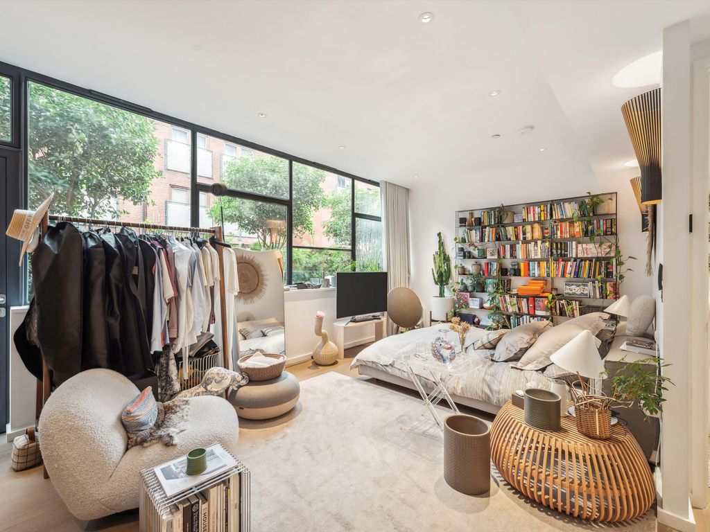 2 bed flat for sale in Long Street, Shoreditch, London E2, £1,150,000