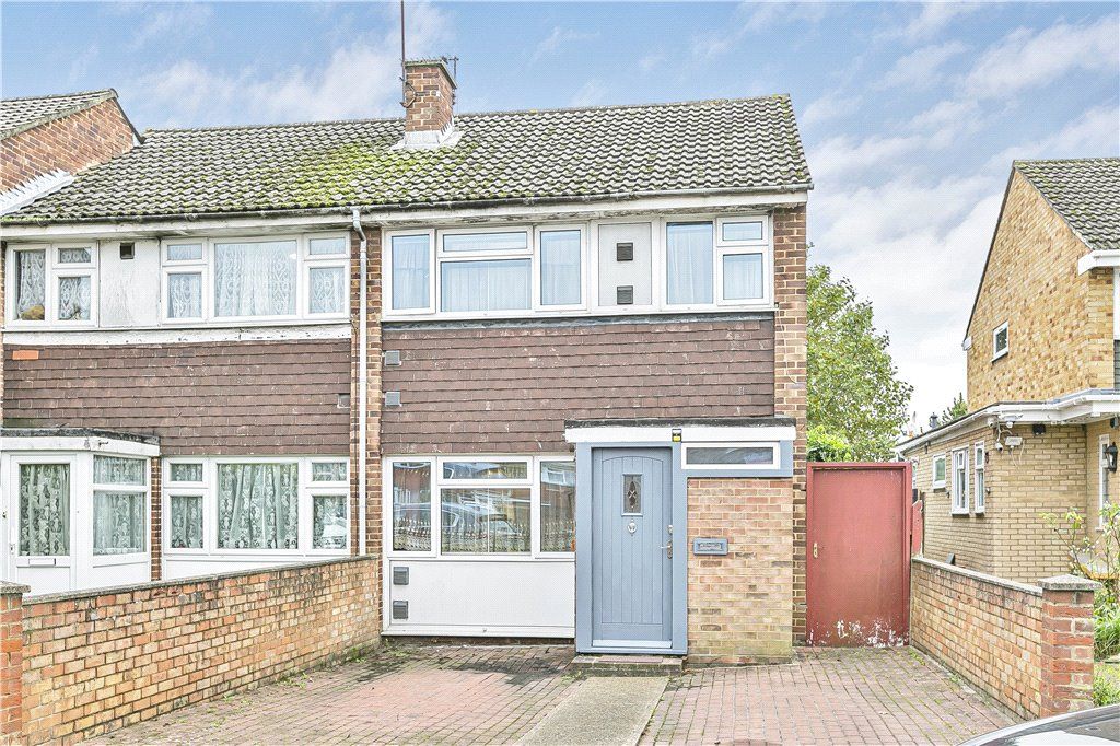 3 bed end terrace house for sale in Channel Close, Hounslow TW5, £539,950