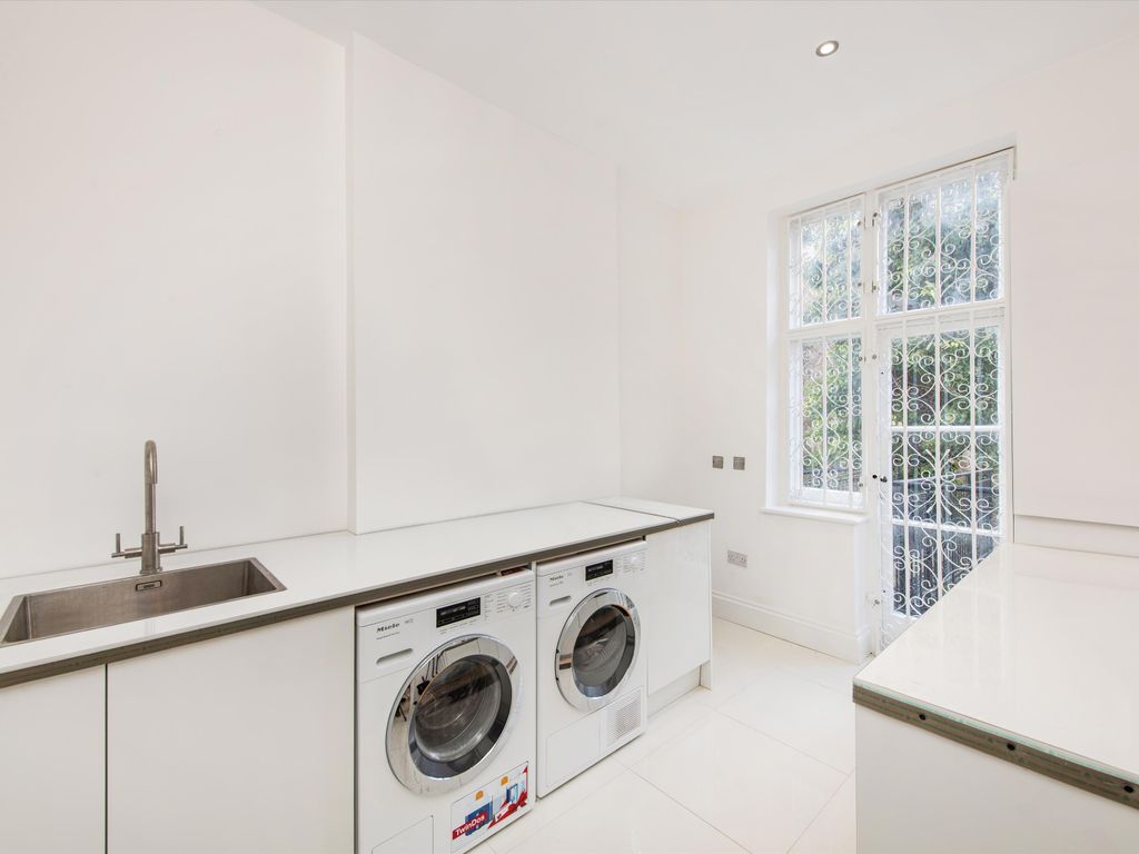 3 bed maisonette for sale in Abbey Road, London NW8, £3,000,000