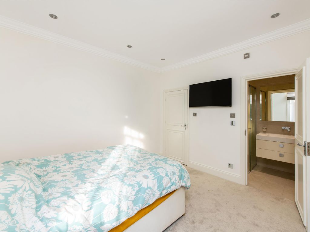 3 bed maisonette for sale in Abbey Road, London NW8, £3,000,000