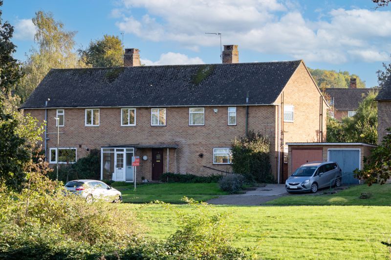 4 bed semi-detached house for sale in Hampden Road, Wantage OX12, £425,000