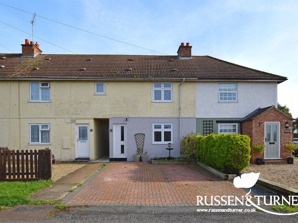 3 bed terraced house for sale in Lime Kiln Road, Gayton, King