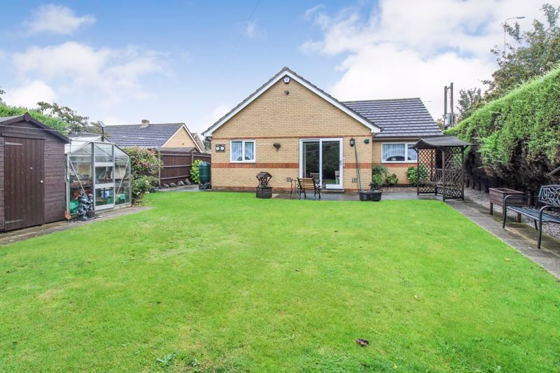 3 bed detached bungalow for sale in Cottage Road, Sandy SG19, £375,000