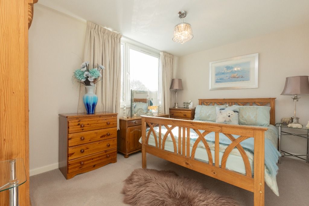 3 bed detached house for sale in Stevenson Court, West Lothian EH54, £180,000