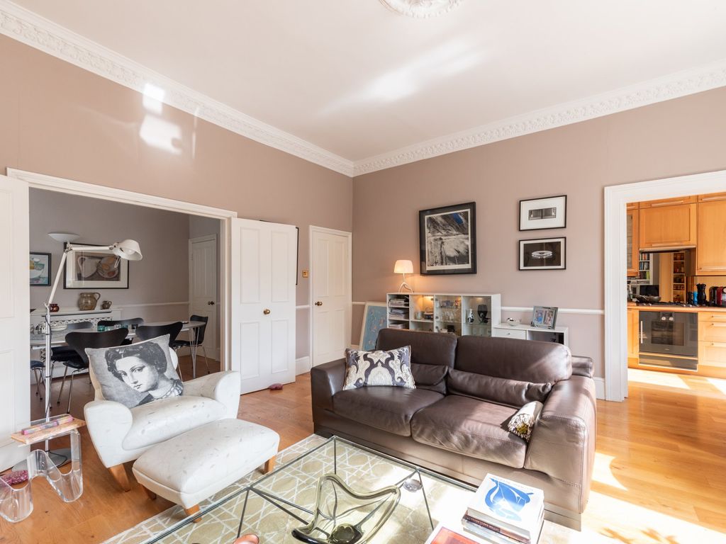 2 bed flat for sale in Buckland Crescent, London NW3, £1,150,000