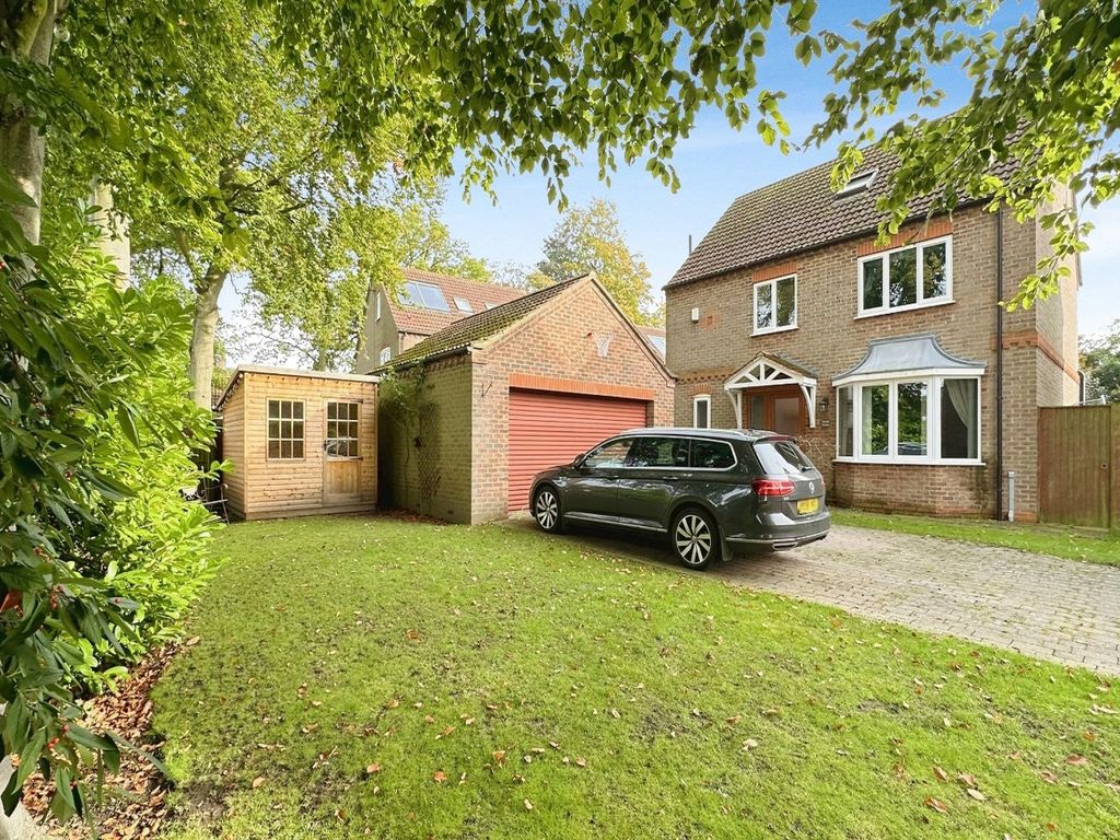 5 bed detached house for sale in Back Lane, Riccall, York YO19, £500,000