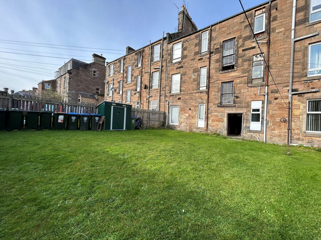 2 bed flat for sale in Abbot Street, Perth PH2, £109,995