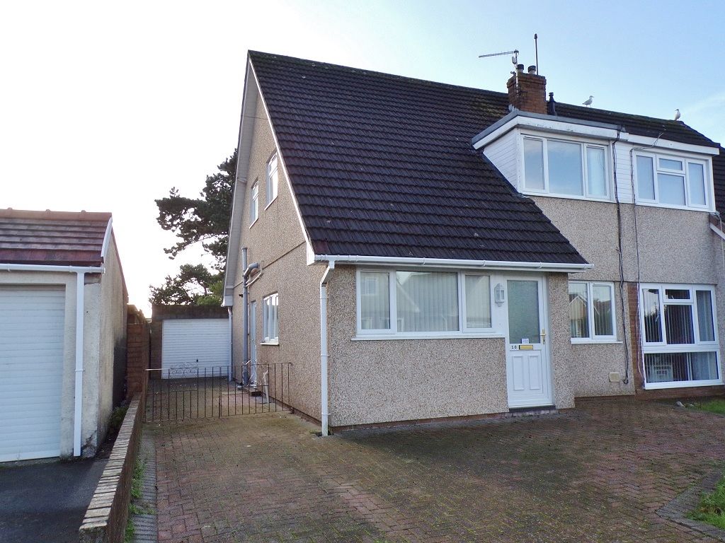 5 bed semi-detached bungalow for sale in Davies Avenue, Porthcawl CF36, £345,000