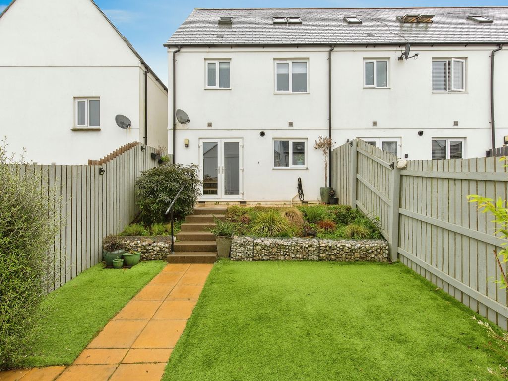 3 bed end terrace house for sale in Onyx Walk, Bodmin, Cornwall PL31, £270,000