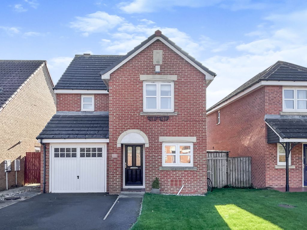 3 bed detached house for sale in Dickens Court, Billingham TS23, £199,995