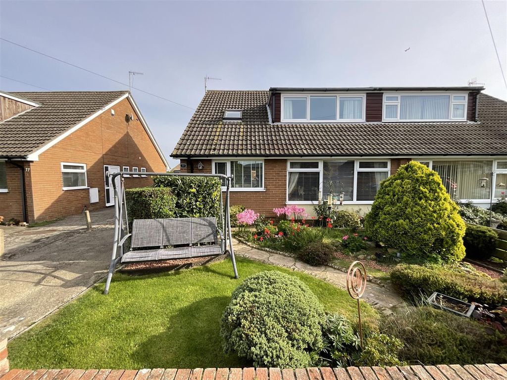 4 bed property for sale in Overgreen Lane, Burniston, Scarborough YO13, £275,000
