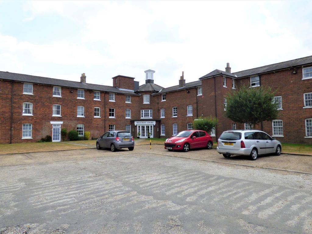 3 bed flat for sale in Ipswich Road, Pulham Market, Diss IP21, £140,000