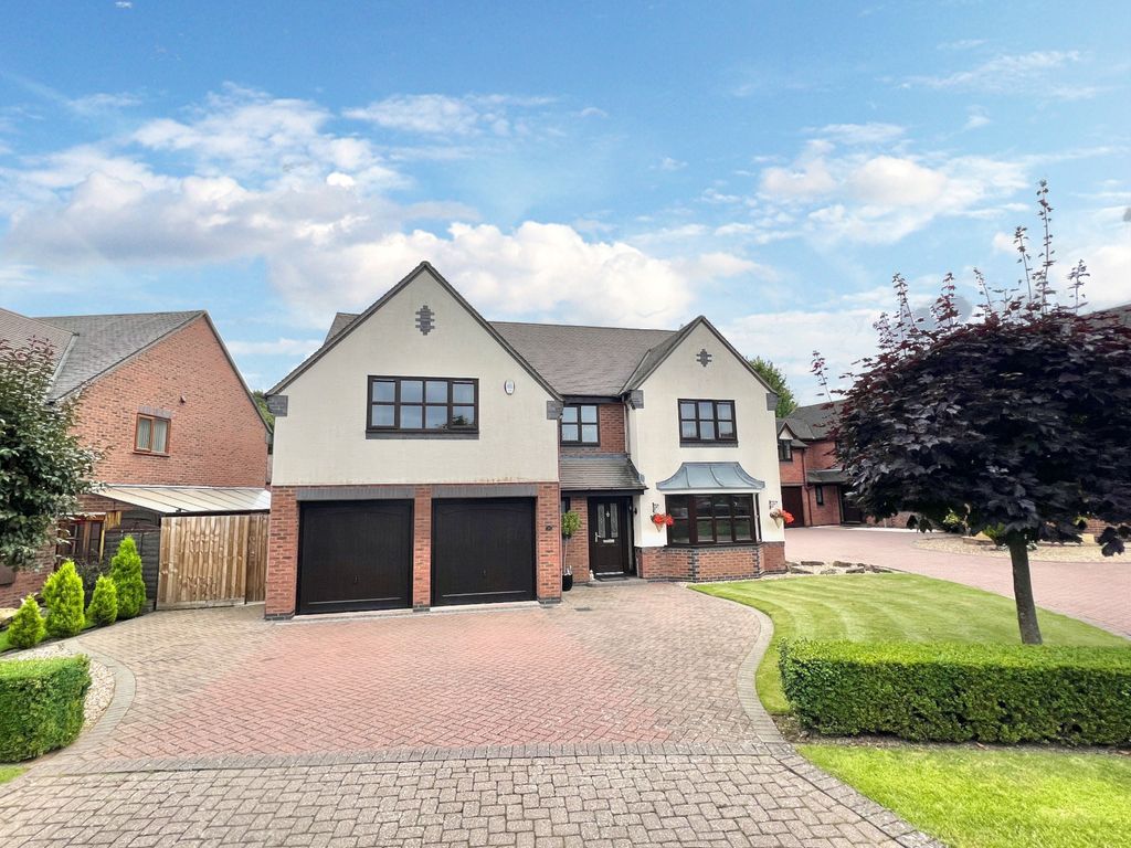 5 bed detached house for sale in Goldcrest Grove, Apley, Telford TF1, £575,000