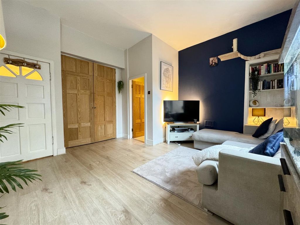 1 bed flat for sale in Carradale Street, Coatbridge, Coatbridge ML5, £45,000