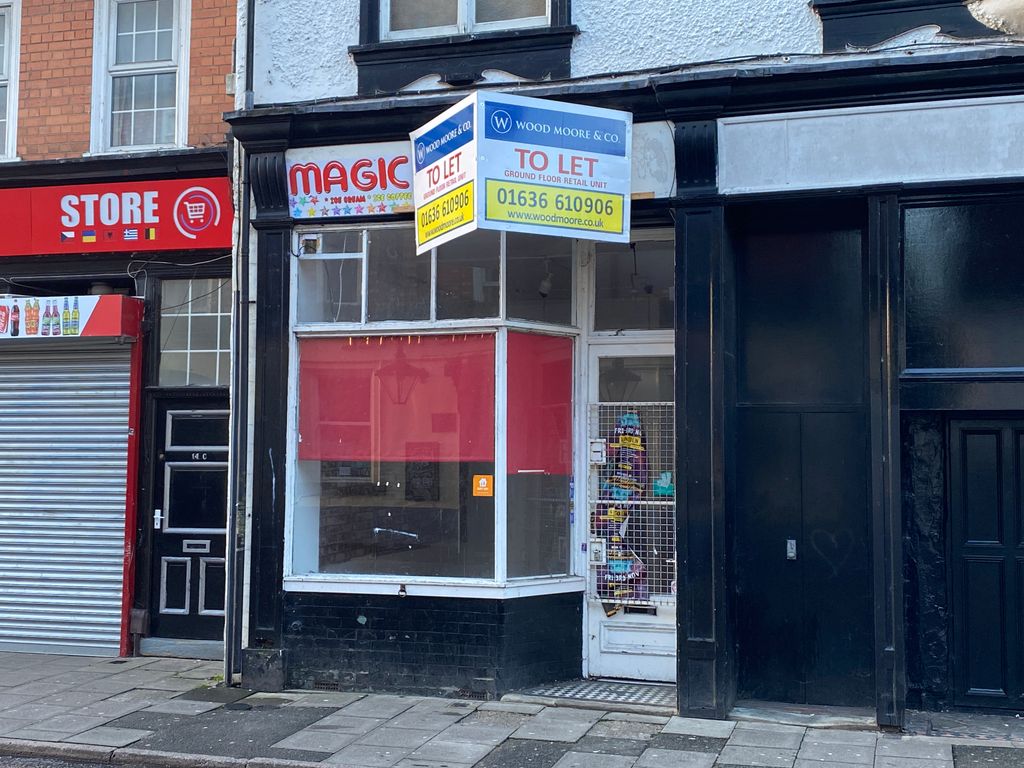 Retail premises to let in Barnby Gate, Newark NG24, £4,100 pa
