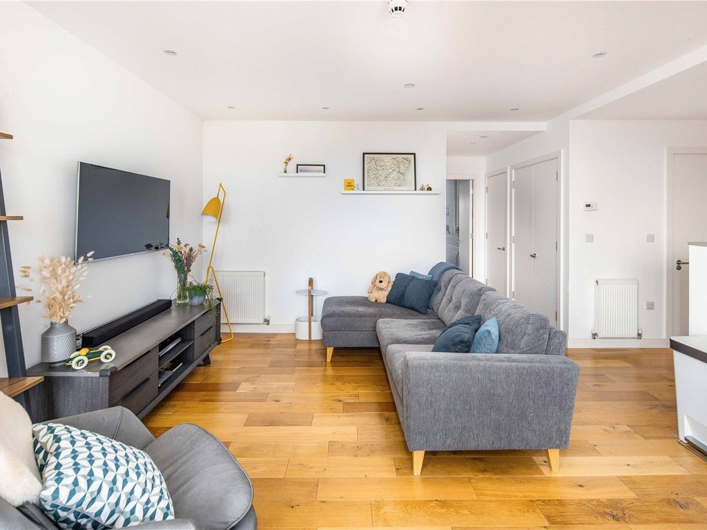 2 bed flat for sale in Titanium Point, 24 Palmers Road, Bethnal Green, London E2, £625,000