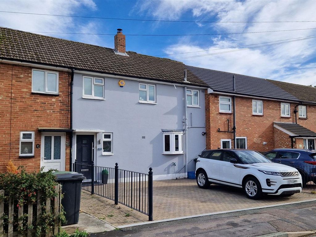 3 bed terraced house for sale in Beamish Close, North Weald, Epping CM16, £425,000