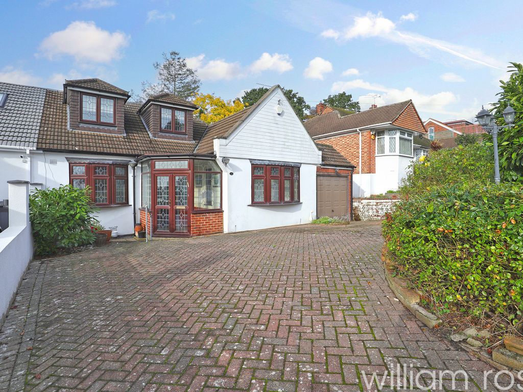 4 bed semi-detached bungalow for sale in Bracken Drive, Chigwell IG7, £975,000