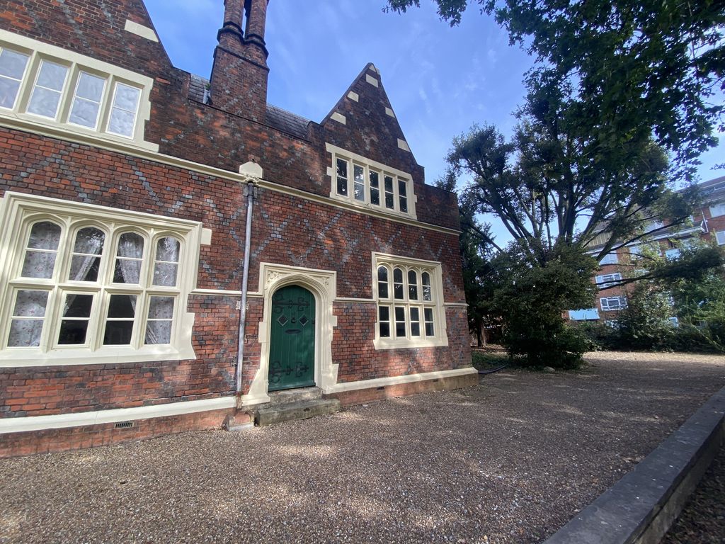 3 bed property for sale in 12 King William IV Gardens, Penge, London SE20, £325,000