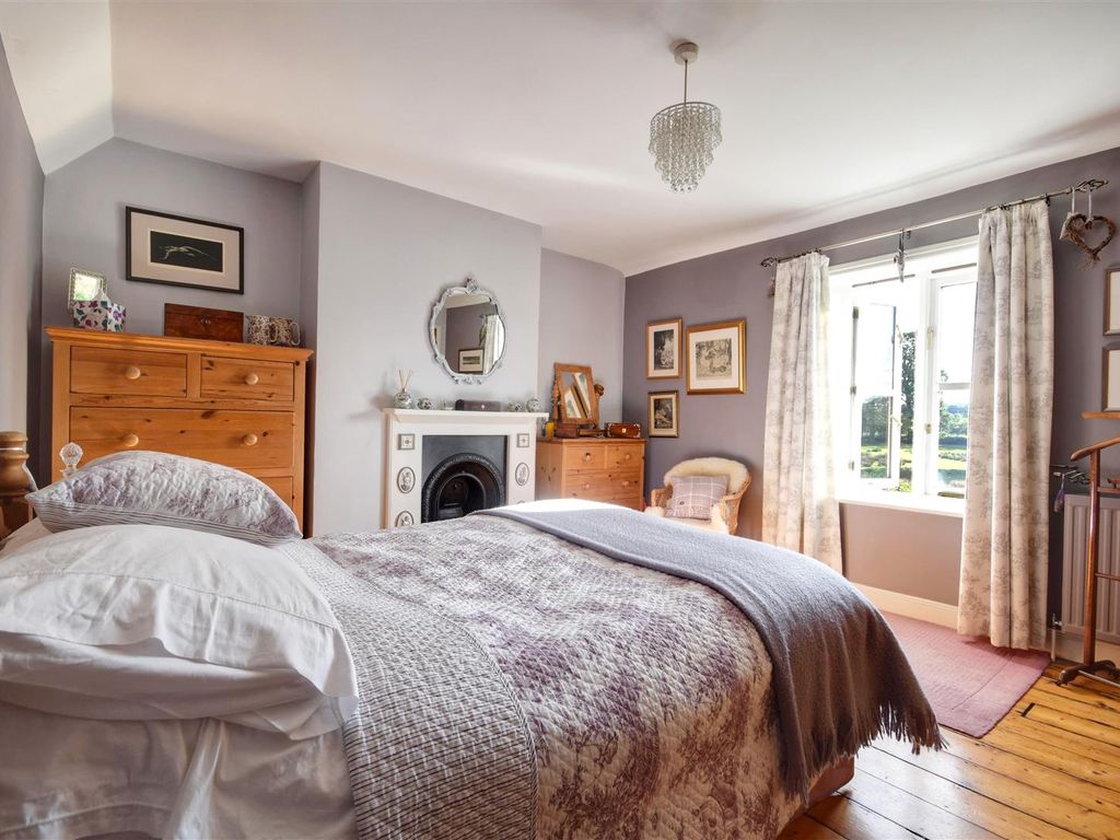 2 bed terraced house for sale in Furnace Lane, Hook Green, Lamberhurst TN3, £284,750