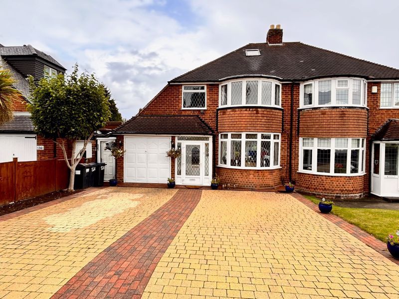 3 bed semi-detached house for sale in Halton Road, 152334 B73, £288,000
