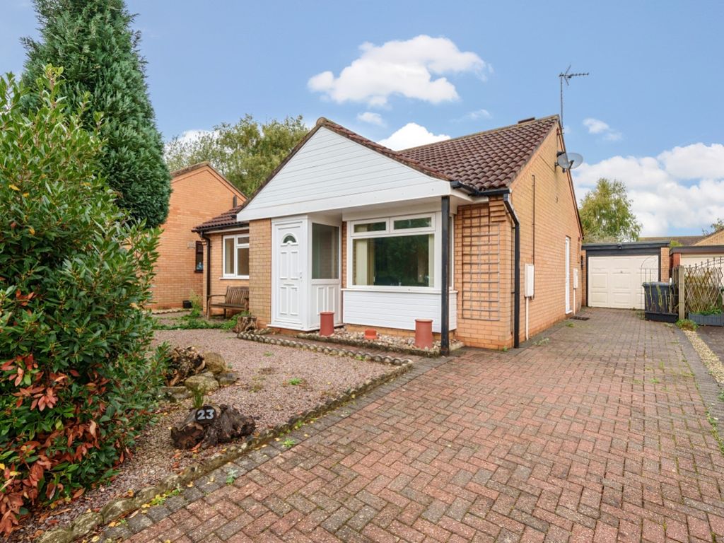 2 bed detached bungalow for sale in Staffordshire Crescent, Lincoln LN6, £134,000