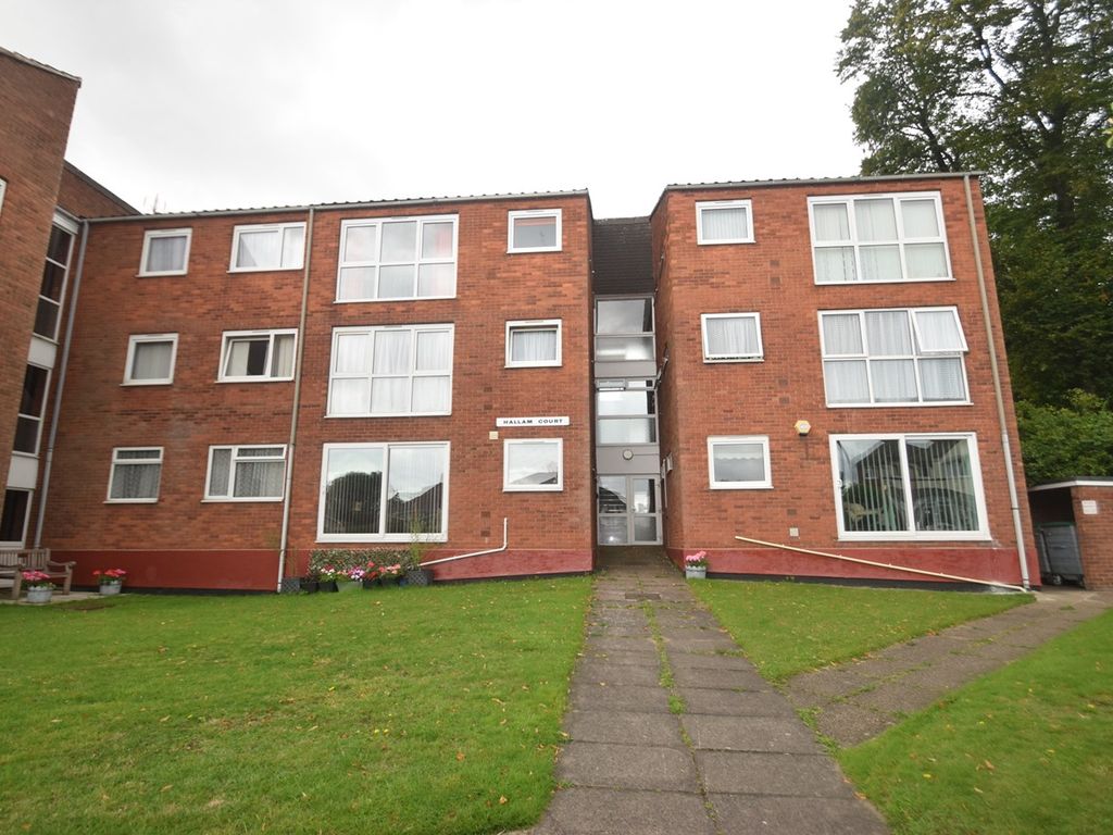 2 bed flat for sale in Hallam Street, West Bromwich B71, £105,000