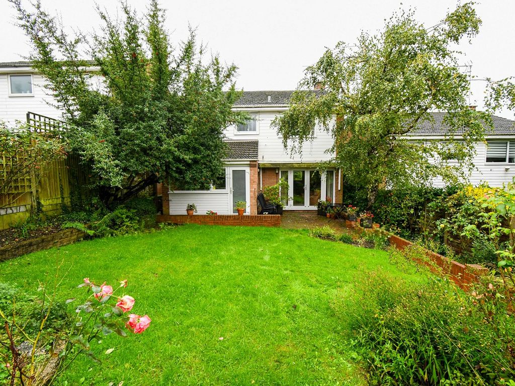 4 bed detached house for sale in Chase Ridings, Enfield EN2, £760,000
