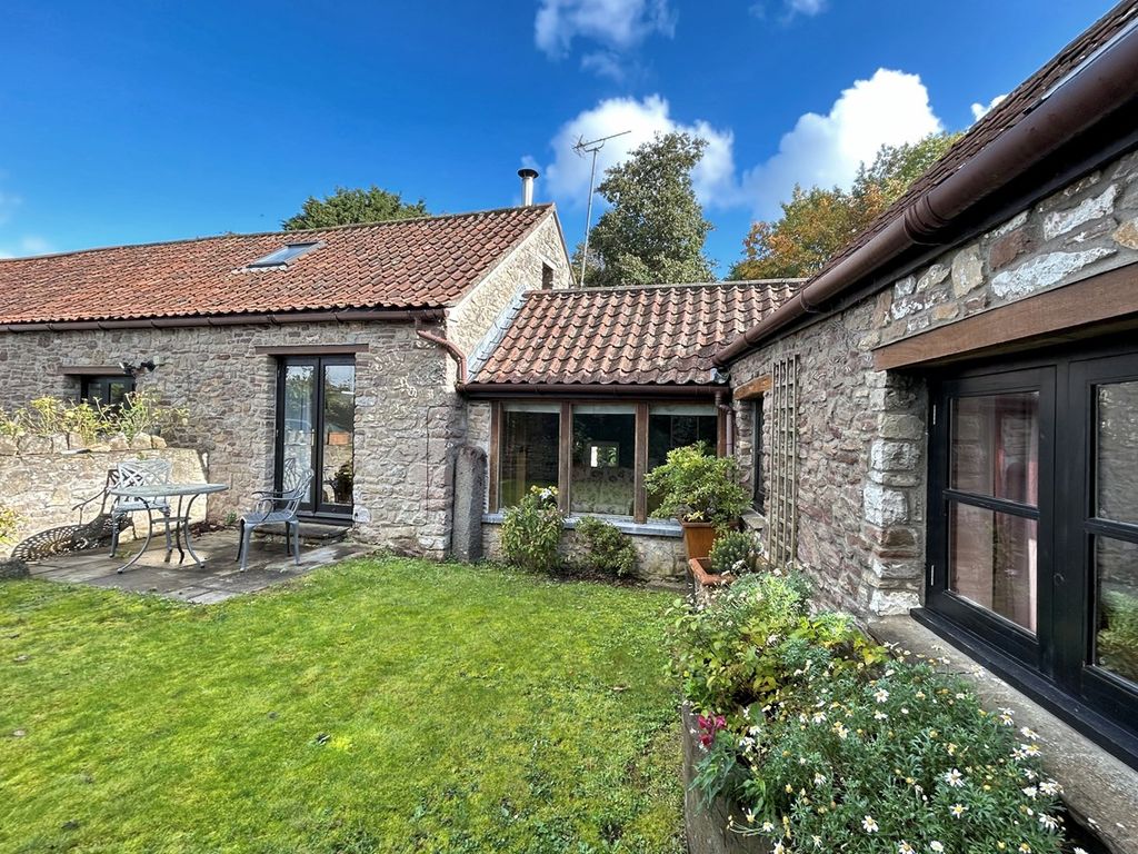 3 bed barn conversion for sale in Bristol Road, Thornbury BS35, £695,000