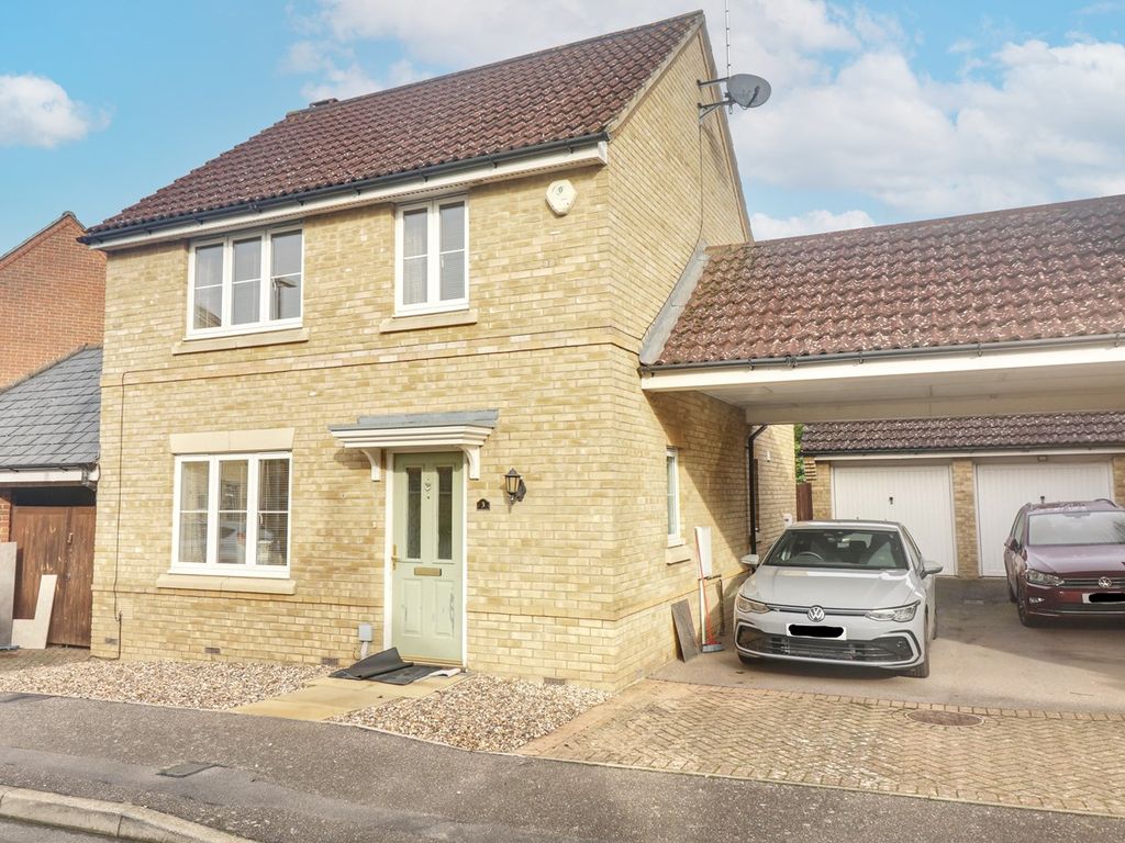 4 bed link-detached house to rent in Harvest Fields, Takeley, Bishop