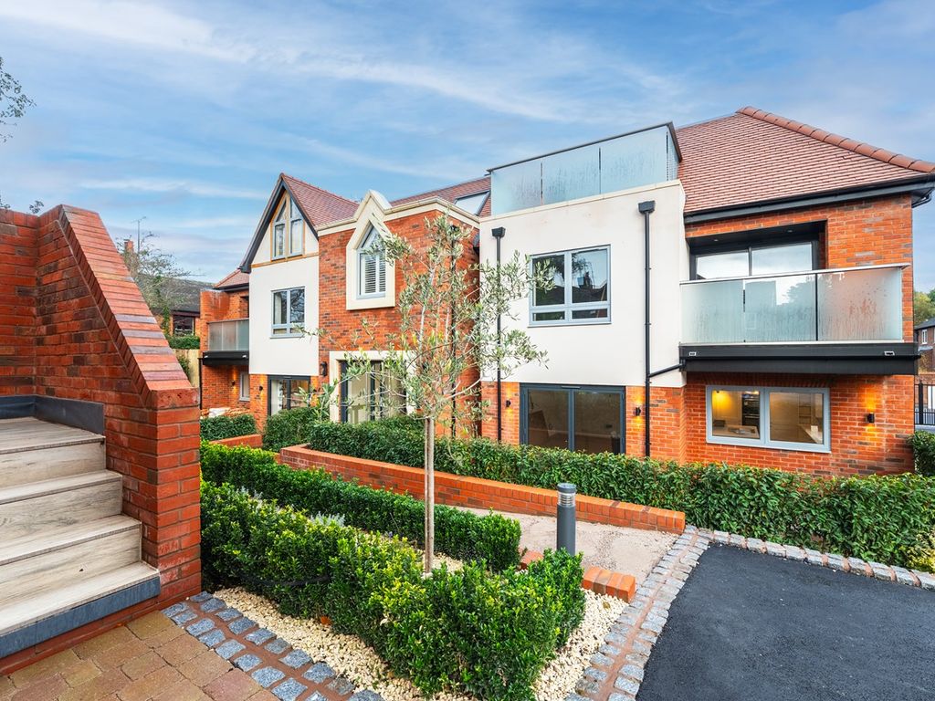 New home, 3 bed flat for sale in Forge Place, Henley In Arden B95, £795,000