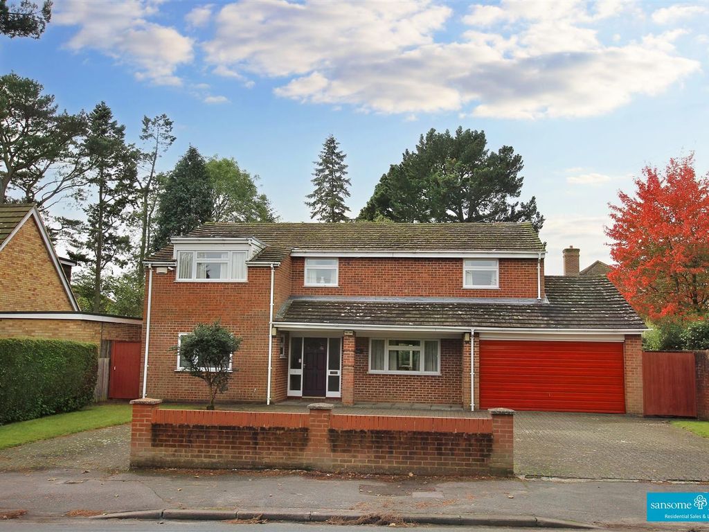 4 bed detached house for sale in New Lane Hill, Tilehurst, Reading RG30, £760,000