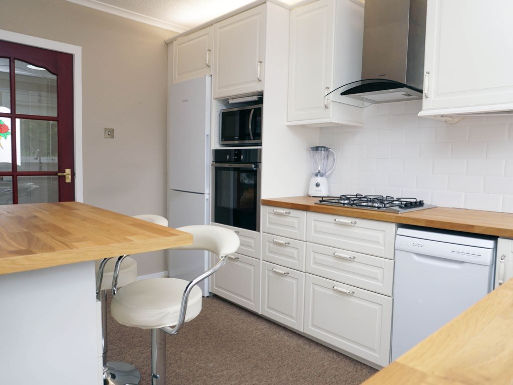 3 bed terraced house for sale in Logie Park, East Mains, East Kilbride G74, £158,000