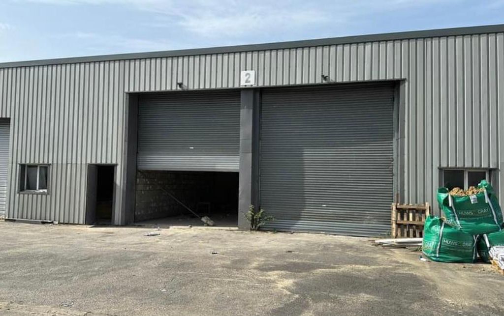 Warehouse to let in Hopewell House, Whitehill Industrial Estate, Swindon, Wiltshire SN4, £17,400 pa