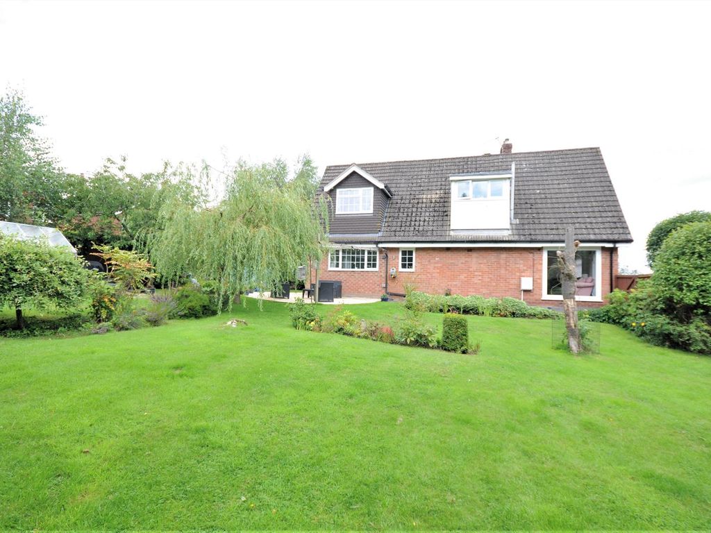 4 bed detached house for sale in Bracken Close, Tittensor, Stoke-On-Trent ST12, £350,000