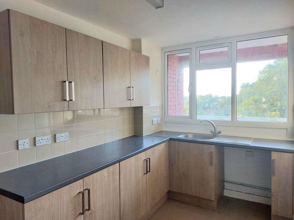 2 bed flat to rent in Near Acre, London NW9, £800 pcm