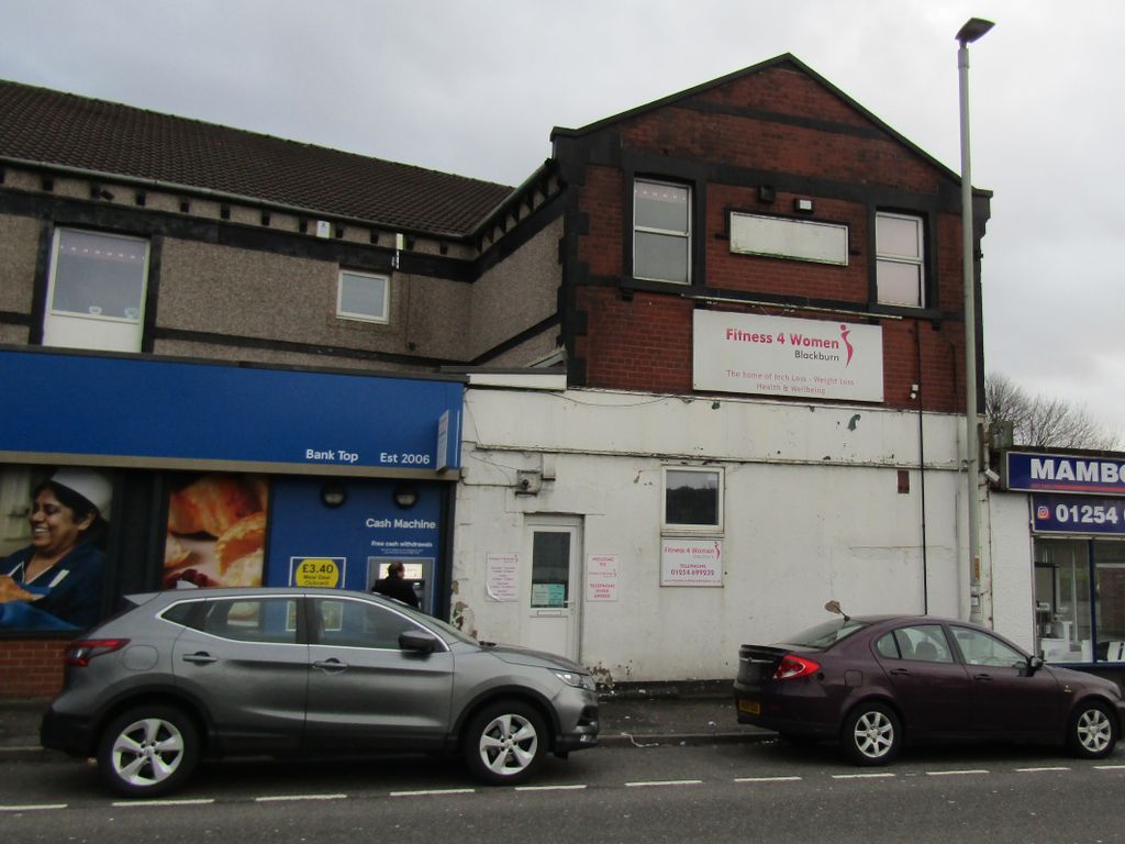 Leisure/hospitality to let in Bank Top, Blackburn BB2, £13,200 pa