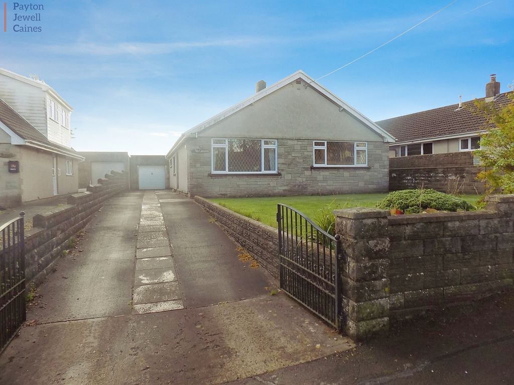 3 bed detached bungalow for sale in Heol Yr Ysgol, Coity, Bridgend. CF35, £375,000