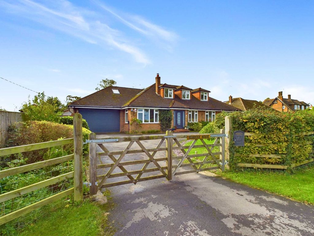 5 bed detached house for sale in Chinnor Road, Bledlow Ridge HP14, £1,500,000