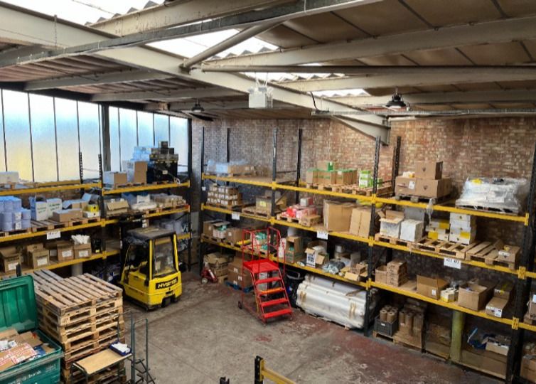 Warehouse to let in Oslo Close, North Shields NE29, £33,436 pa