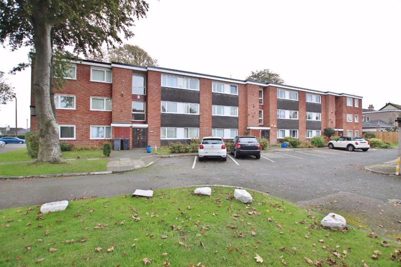 2 bed flat for sale in Pensby Road, Thingwall, Wirral CH61, £115,000