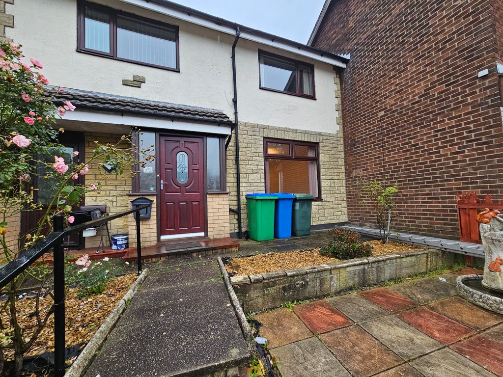 3 bed town house for sale in Lewis Drive, Heywood OL10, £149,995