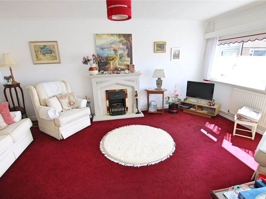 2 bed flat for sale in Aldsworth Avenue, Goring By Sea, Worthing, West Sussex BN12, £295,000