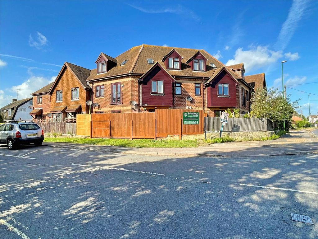 2 bed flat for sale in Lyminster Road, Wick, Littlehampton, West Sussex BN17, £180,000