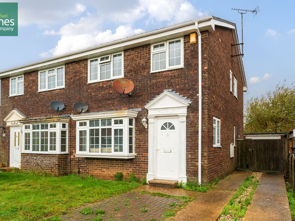 4 bed semi-detached house to rent in Leeward Road, Littlehampton, West Sussex BN17, £1,795 pcm