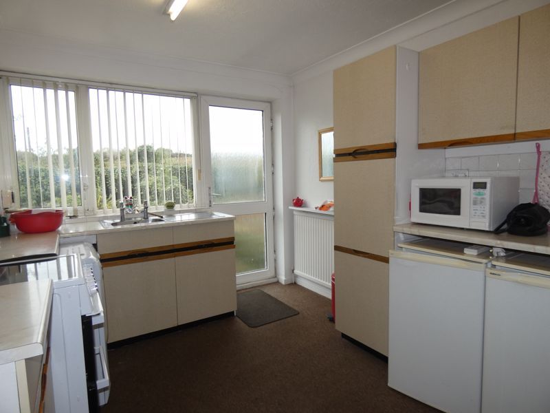 2 bed bungalow for sale in Esthwaite Grove, West Auckland, Bishop Auckland DL14, £115,000