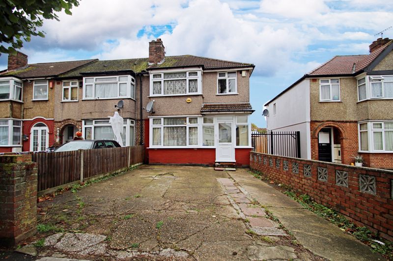 4 bed terraced house for sale in Upper Town Road, Greenford UB6, £600,000
