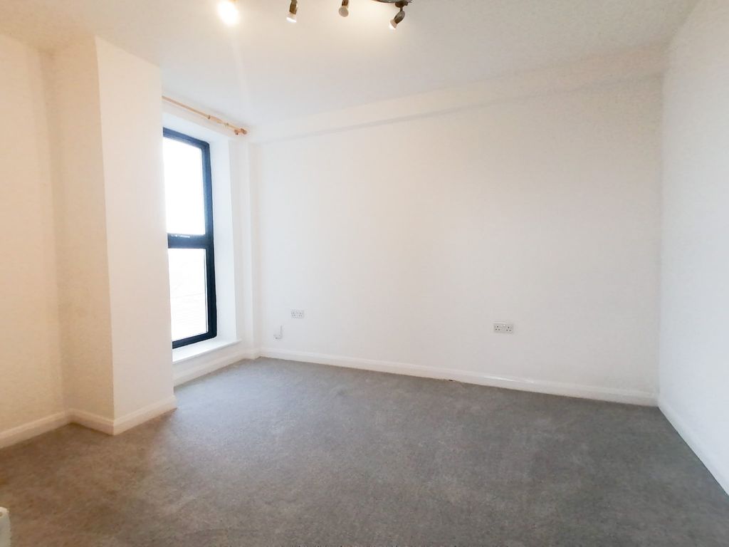 1 bed flat for sale in St. Georges Road, London E7, £230,000